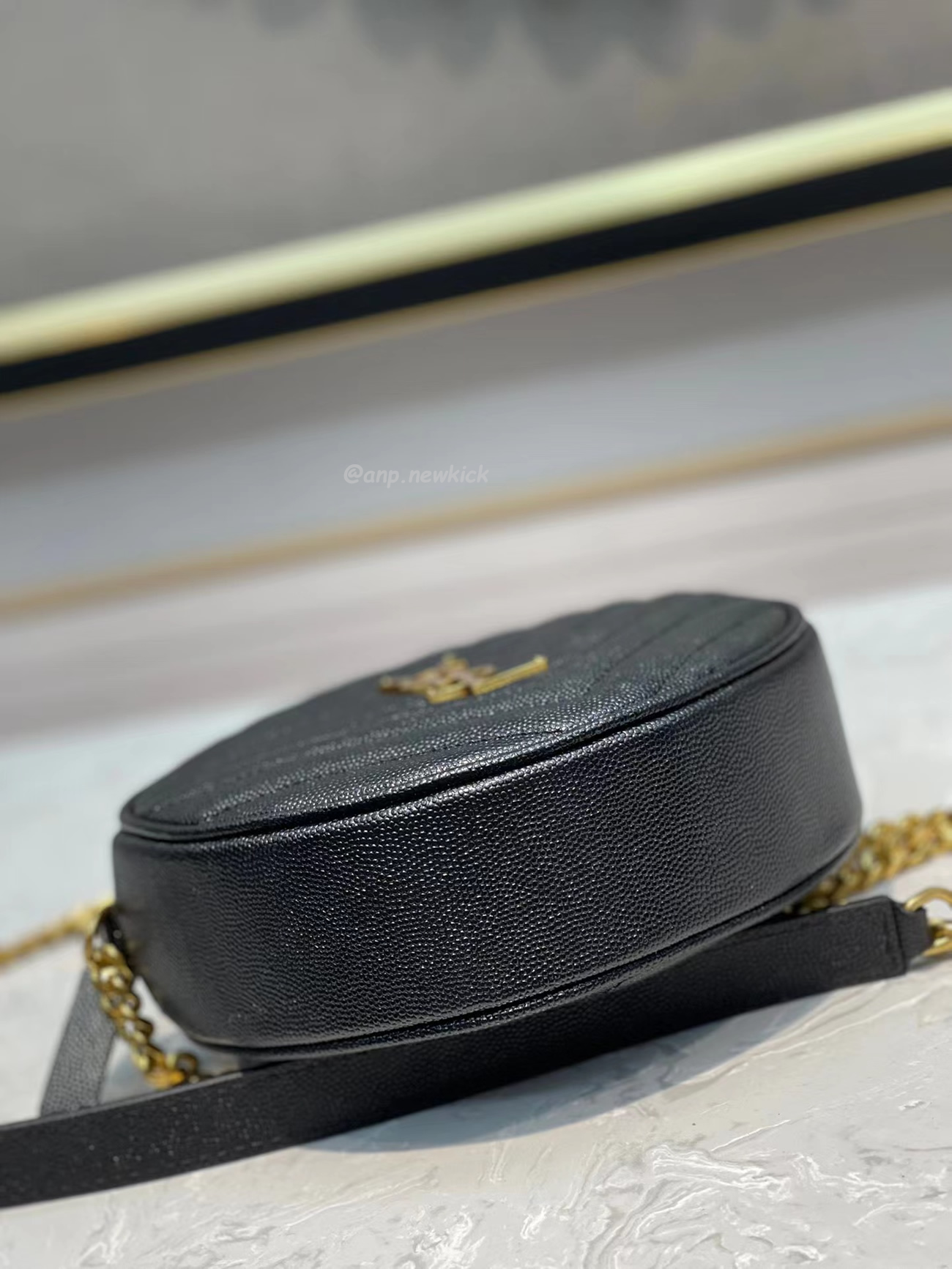 Saint Laurent Circular Quilted Crossbody Bag (7) - www.newkick.vip